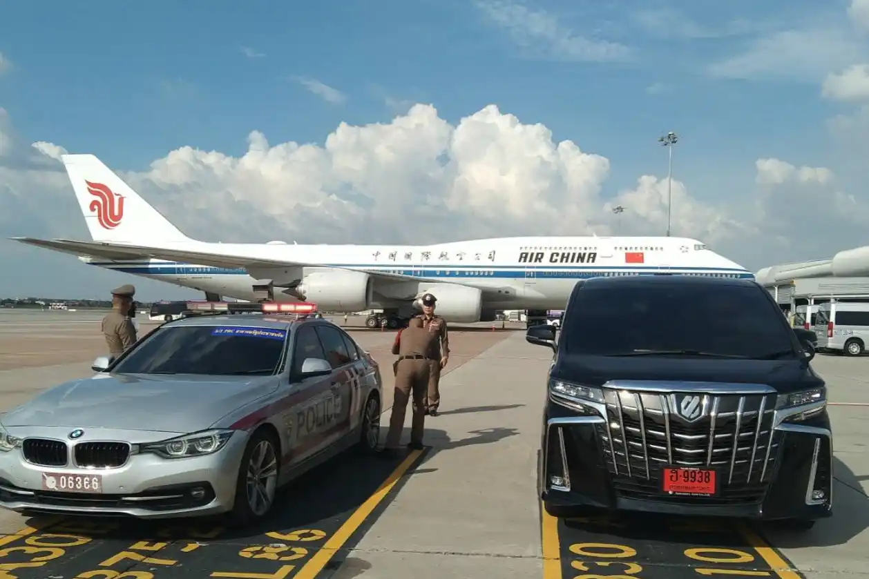 Alphard and Benz
