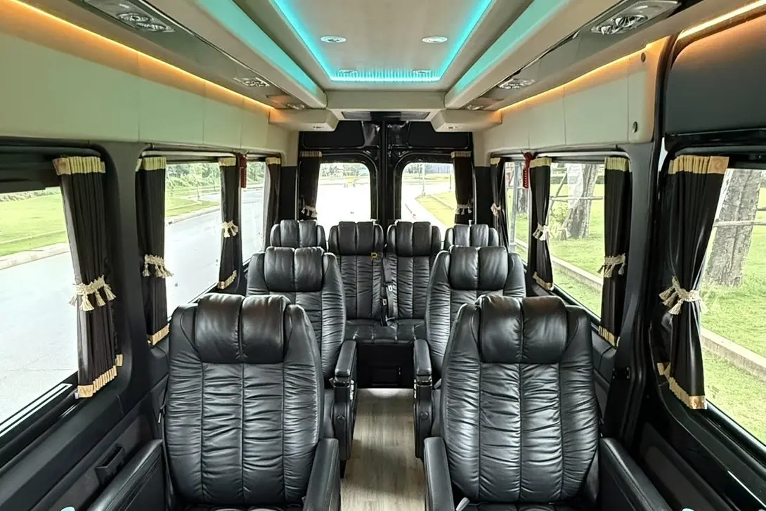 Toyota Alphard and Mercedes Benz E Class